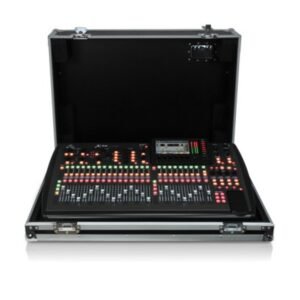 X32-TP | Behringer | Consola de mezclas digital de 40 entradas y 25 buses con 32 preamplificadores Midas programables, 25 faders motorizados, pantallas LCD de canales, interfaz de audio de 32 canales y estuche para giras