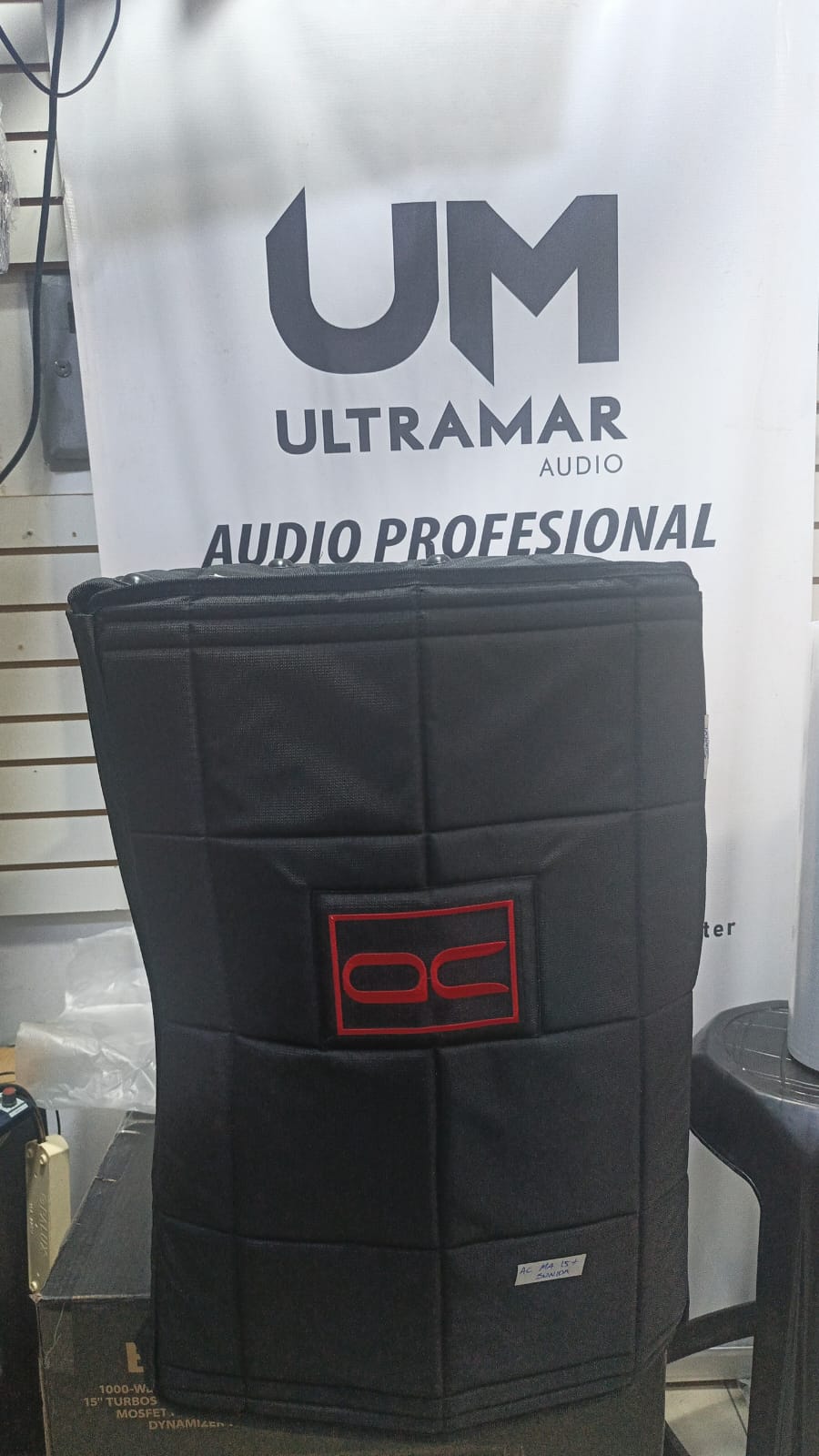 Funda Acolchada para Parlante AudioCenter MA15+ con logo bordado